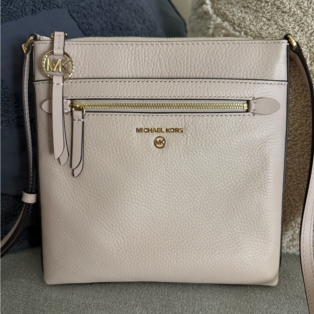 Michael Kors Jet Set Charm Small Flat Crossbody Bag Soft Pink